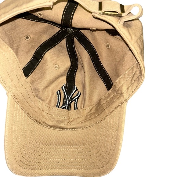 Adult 47 brand New York Yankees khaki adjustable hat cap ny - Picture 2 of 4